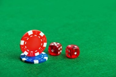 Live dealer arranging tiles on situs gbo777 studio Live dealer arranging mahjong tiles on situs gbo777 studio table